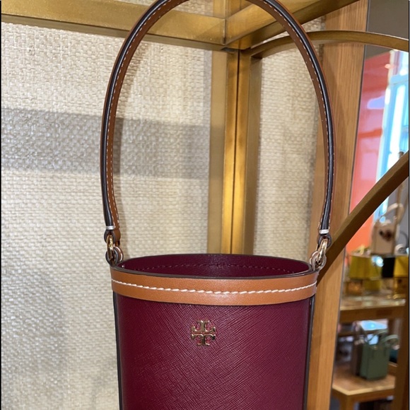 Tory Burch Burgundy WINE TOTE!!!!!🔥🔥🔥 Rare! SOLD OUT! Brand New… - Picture 2 of 3